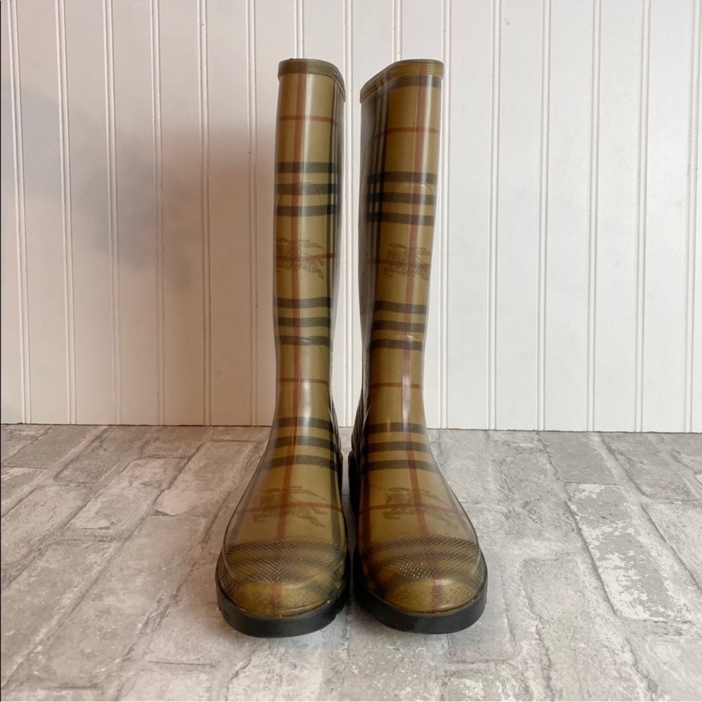 Burberry Brit rain boots - Picture 4 of 16